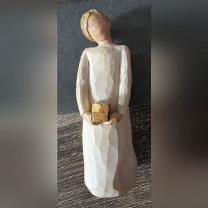 Willow Tree Spirit of Giving Figurine Gold Gift 2008 Susan Lordi 5.5" #26221